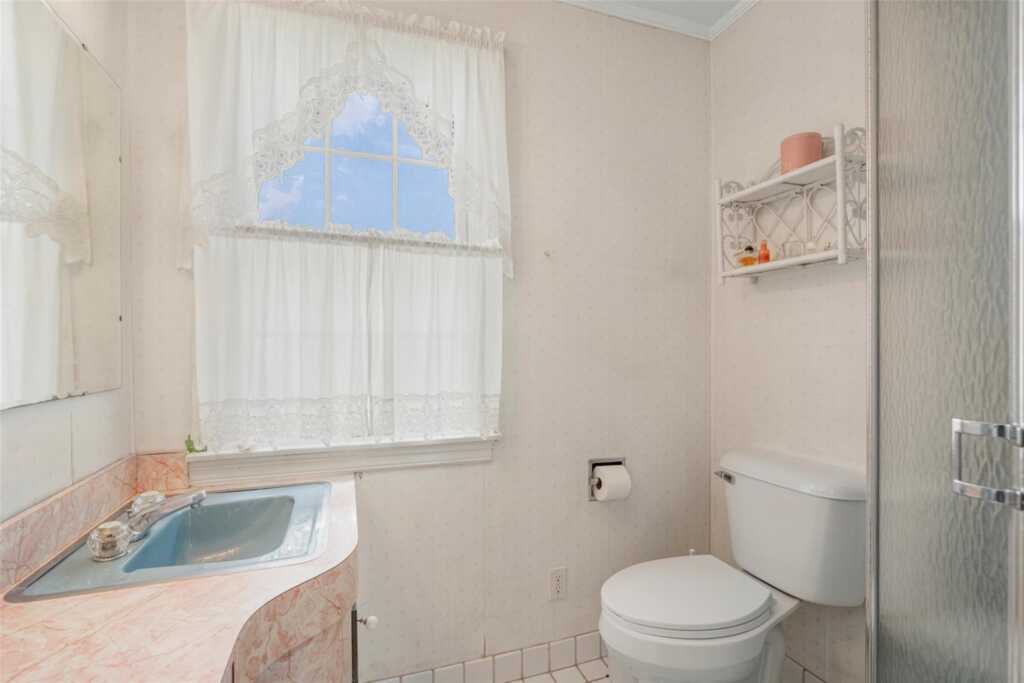 16 Ria Drive, White Plains, NY 10605 - Photo 18 of 31