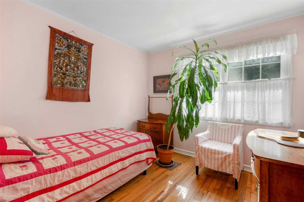 16 Ria Drive, White Plains, NY 10605 - Photo 20 of 31