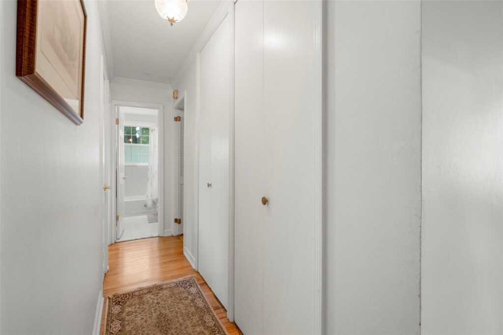 16 Ria Drive, White Plains, NY 10605 - Photo 21 of 31