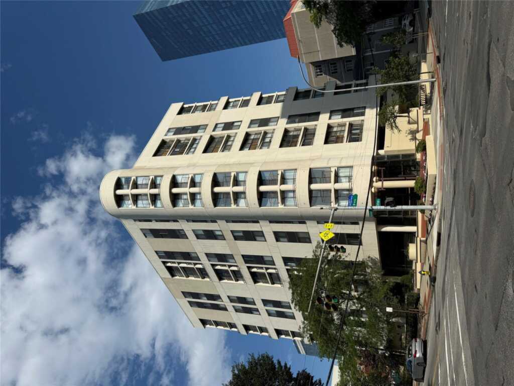 10 Cottage Place, Unit #7A, White Plains, NY 10601