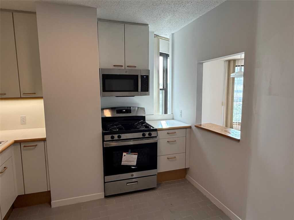 10 Cottage Place, Unit #7A, White Plains, NY 10601 - Photo 10 of 17