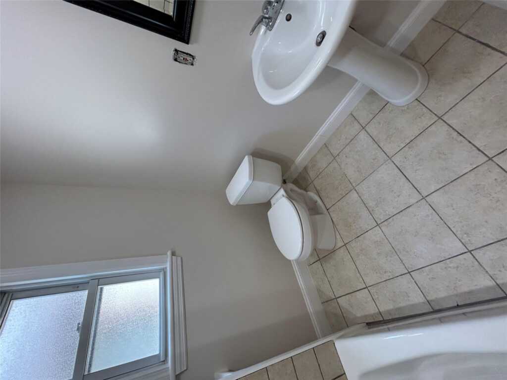 28 Acorn Terrace, Unit #1, New Rochelle, NY 10801 - Photo 7 of 8