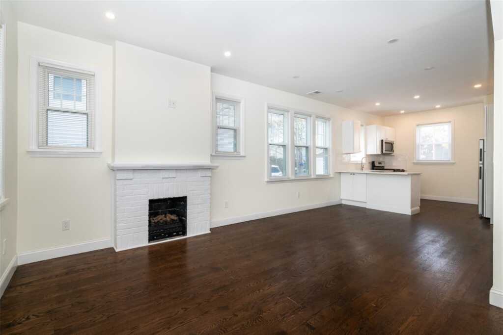 187 Pelham Road, New Rochelle, NY 10805 - Photo 11 of 26
