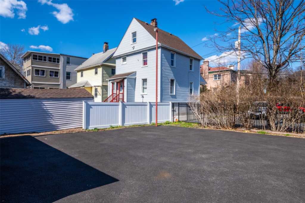 187 Pelham Road, New Rochelle, NY 10805 - Photo 22 of 26