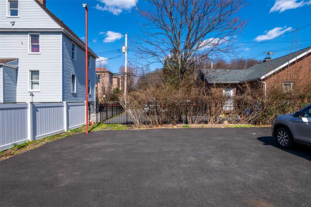 187 Pelham Road, New Rochelle, NY 10805 - Photo 23 of 26
