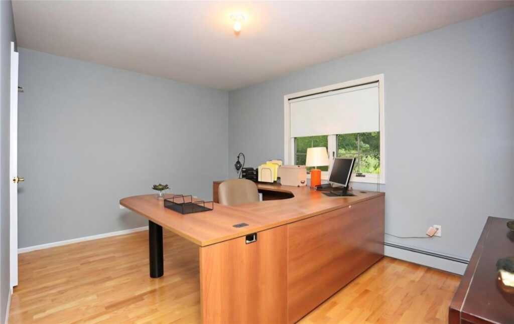 18 Mesa Place, Nanuet, NY 10954 - Photo 16 of 34