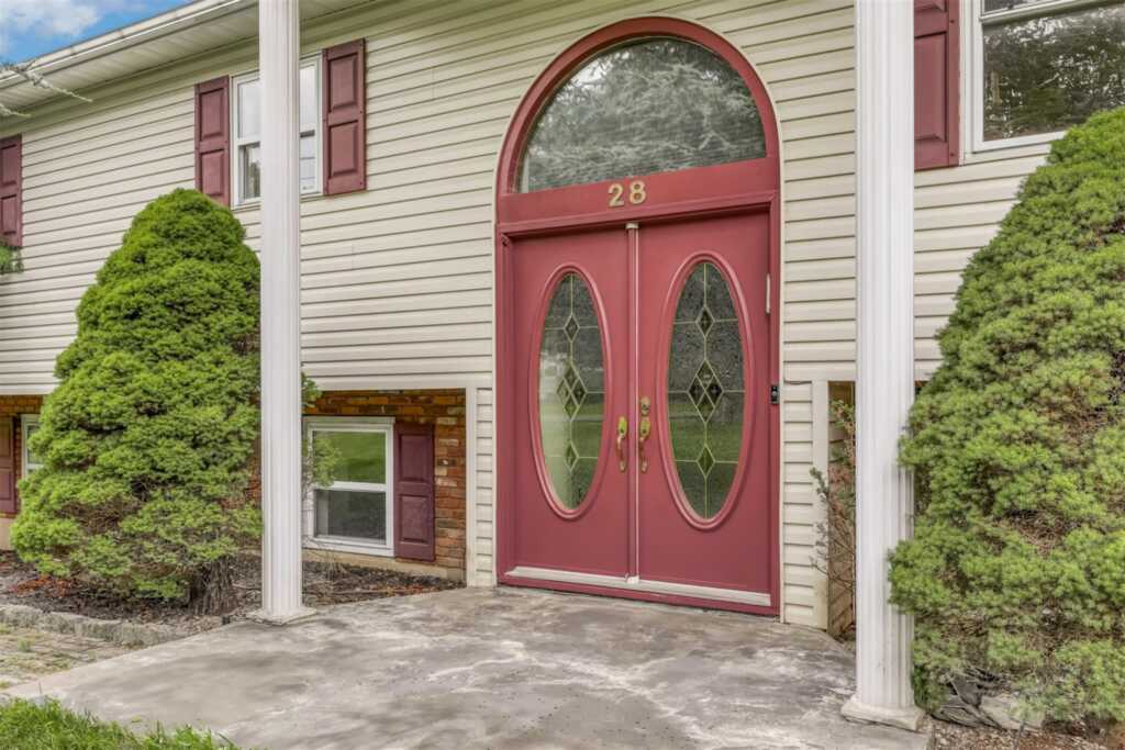 28 Lime Kiln Road, Suffern, NY 10901 - Photo 4 of 33