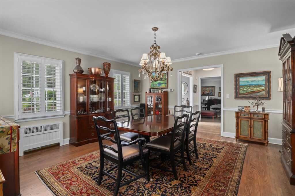31 Colonial Road, White Plains, NY 10605 - Photo 8 of 31