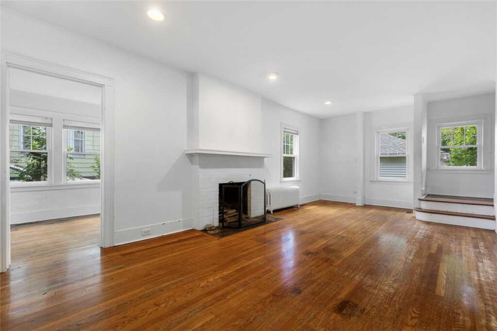 15 Roosevelt Avenue, Rye, NY 10580 - Photo 2 of 25
