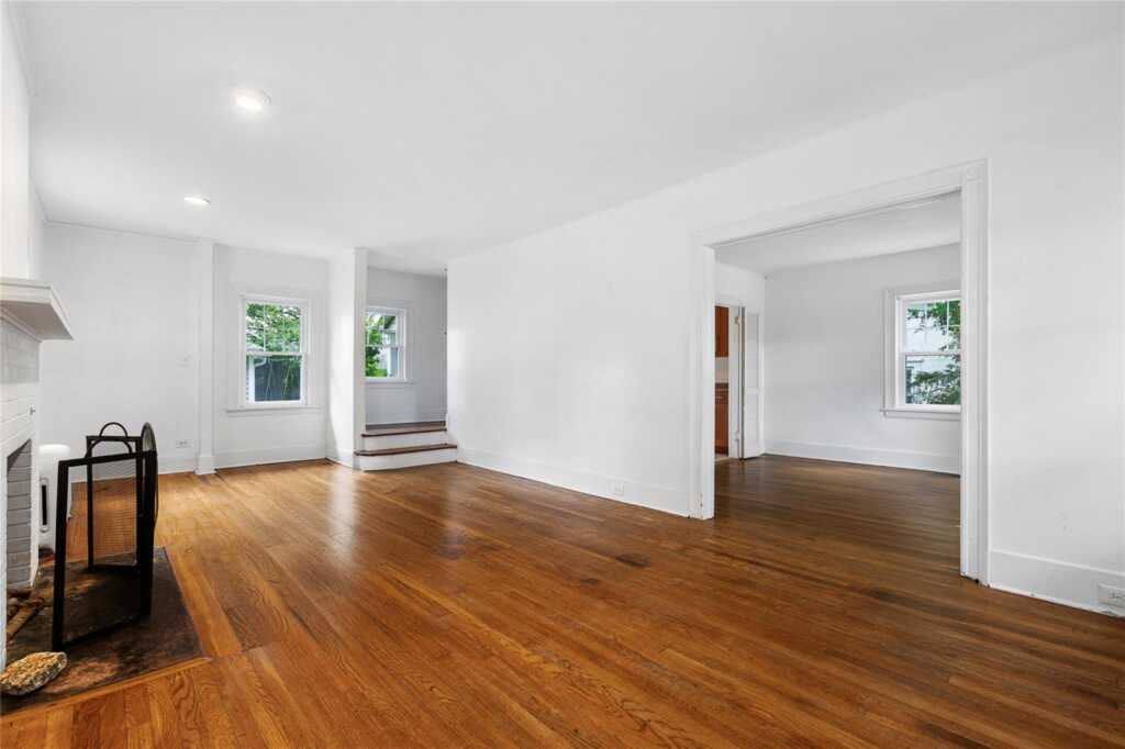 15 Roosevelt Avenue, Rye, NY 10580 - Photo 3 of 25