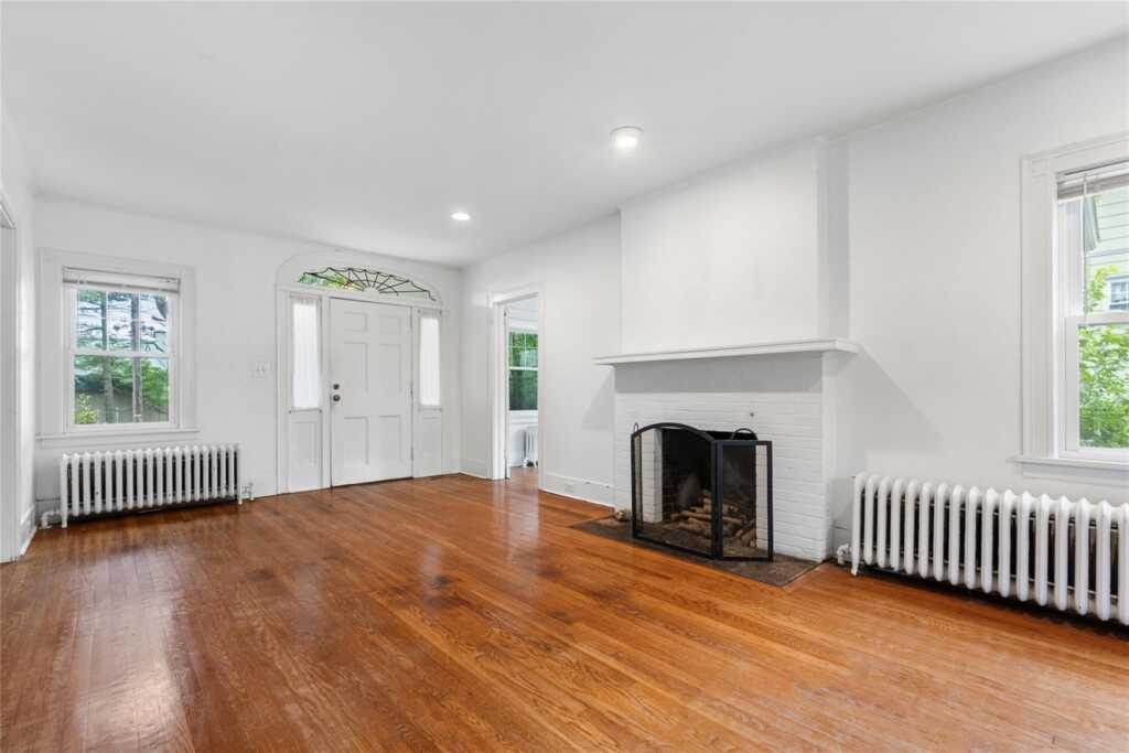 15 Roosevelt Avenue, Rye, NY 10580 - Photo 4 of 25