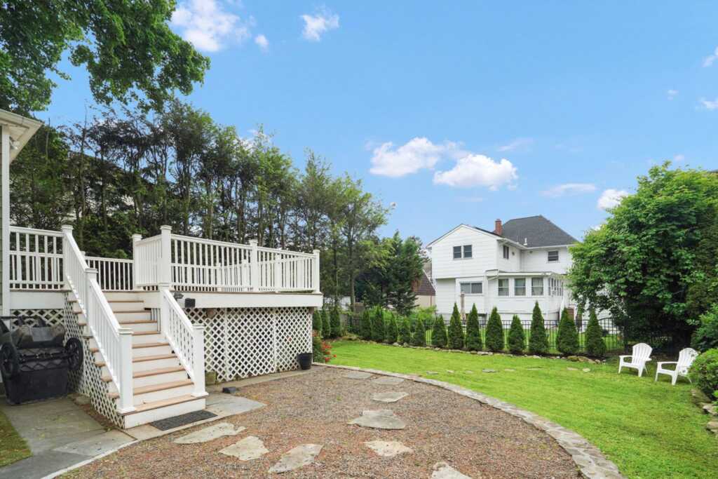 410 Hunter Street, Rye, NY 10543 - Photo 33 of 41