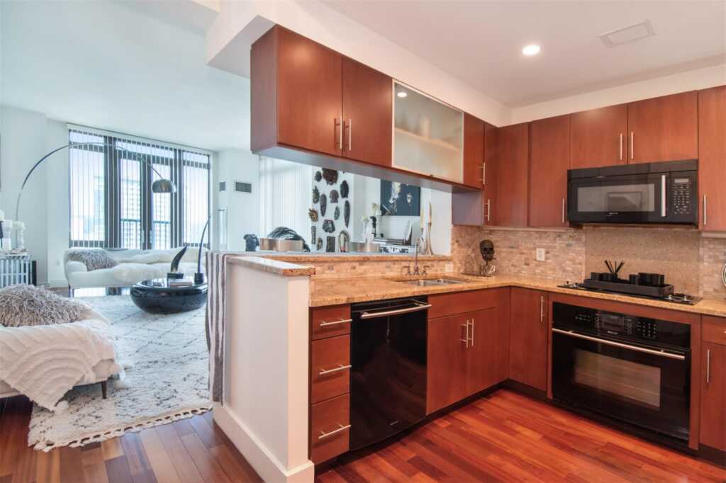 175 Huguenot Street, Unit #1908, New Rochelle, NY 10801