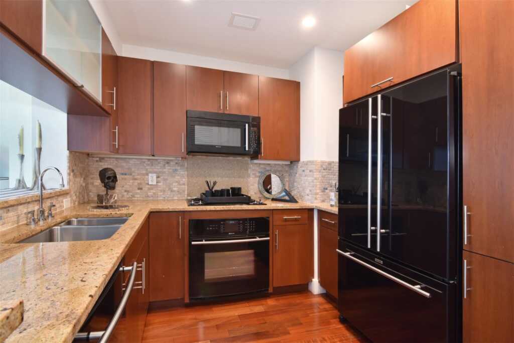 175 Huguenot Street, Unit #1908, New Rochelle, NY 10801 - Photo 2 of 22