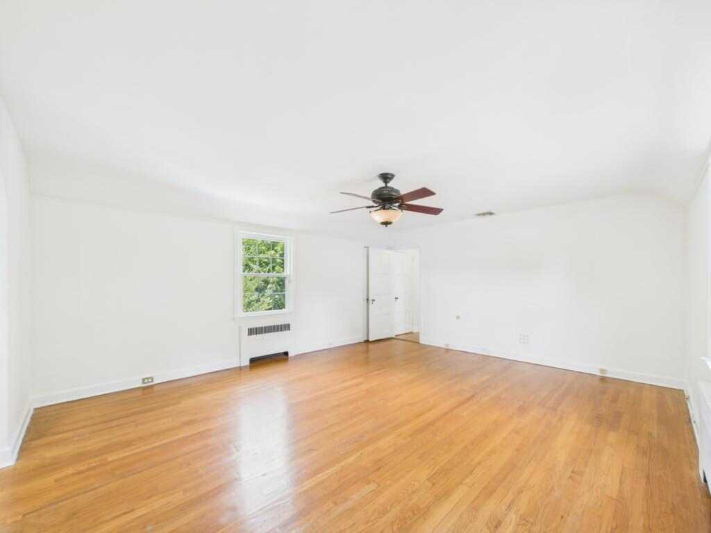 75 Lord Kitchener Road, New Rochelle, NY 10804 - Photo 26 of 47