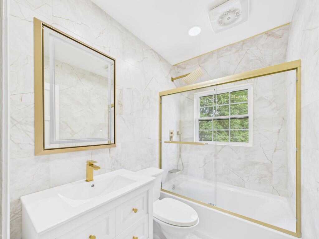 75 Lord Kitchener Road, New Rochelle, NY 10804 - Photo 34 of 47