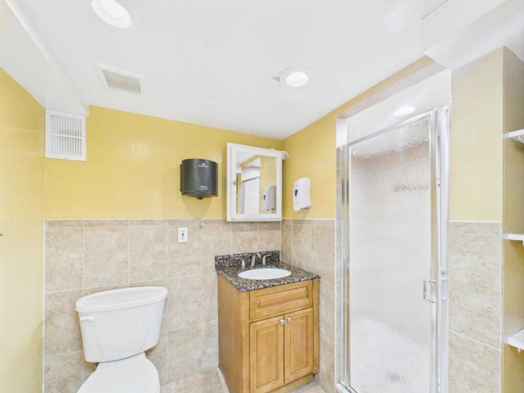 75 Lord Kitchener Road, New Rochelle, NY 10804 - Photo 37 of 47