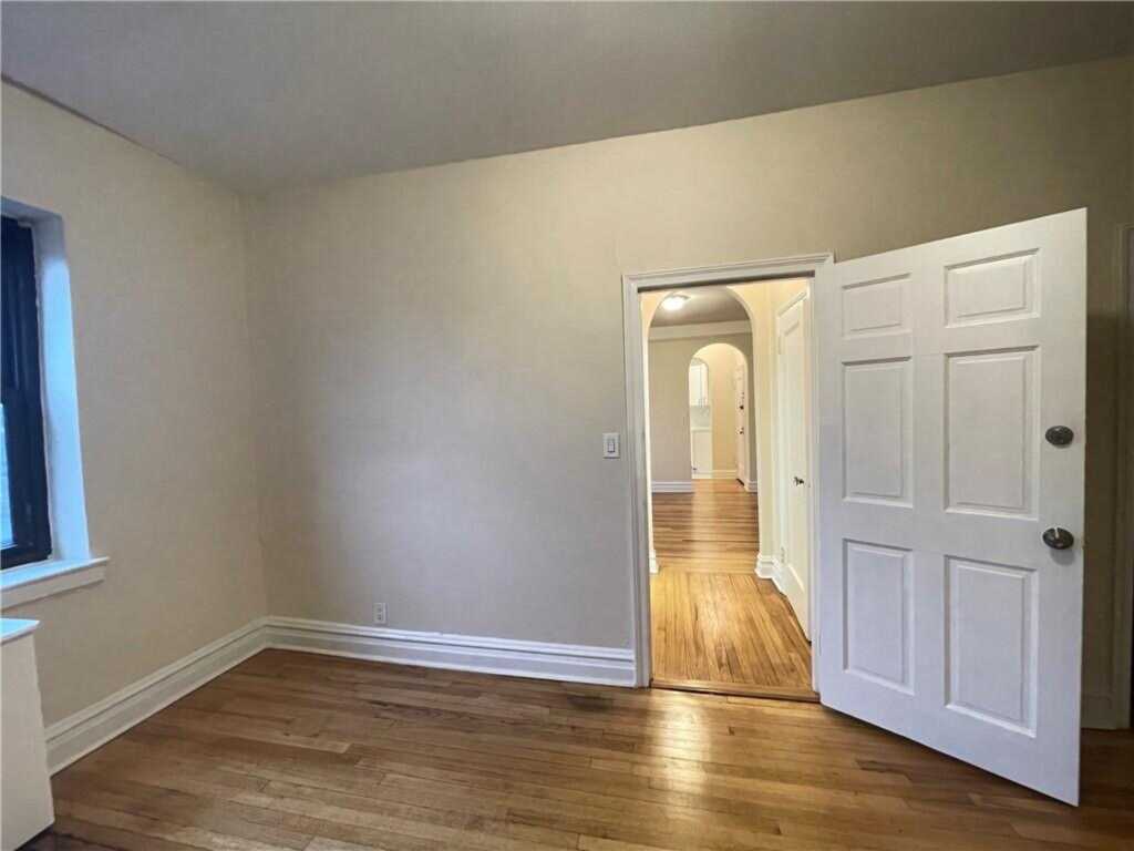 110 Stonelea Place, Unit #2F, New Rochelle, NY 10801 - Photo 15 of 16