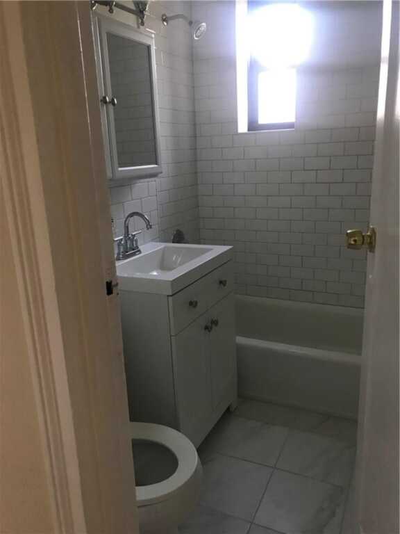 110 Stonelea Place, Unit #2F, New Rochelle, NY 10801 - Photo 6 of 16