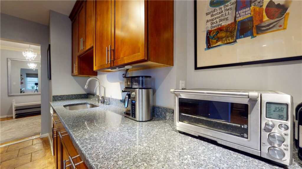 42 Barker Avenue, Unit #4G, White Plains, NY 10601 - Photo 10 of 22