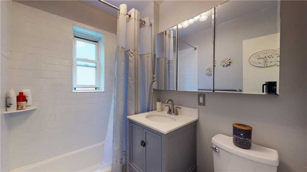 42 Barker Avenue, Unit #4G, White Plains, NY 10601 - Photo 18 of 22