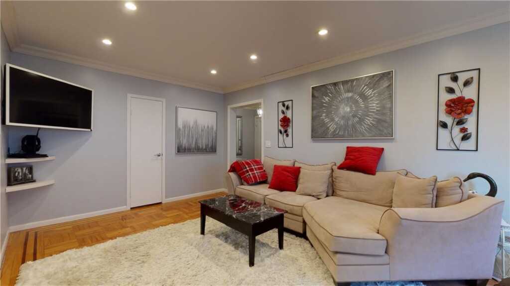 42 Barker Avenue, Unit #4G, White Plains, NY 10601 - Photo 4 of 22