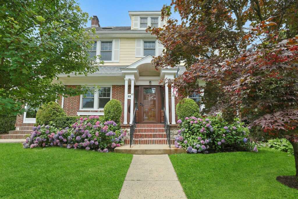 48 Faneuil Place, New Rochelle, NY 10801 - Photo 2 of 48