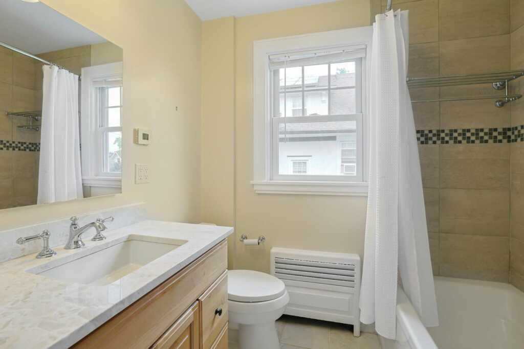48 Faneuil Place, New Rochelle, NY 10801 - Photo 35 of 48