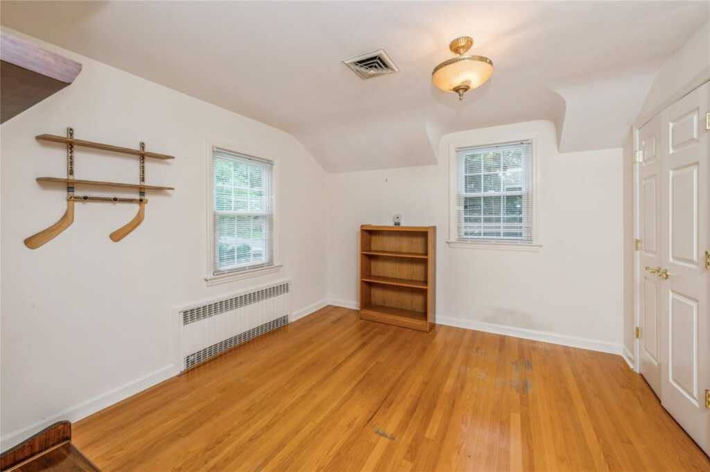 35 Glenwood Road, New City, NY 10956 - Photo 17 of 37