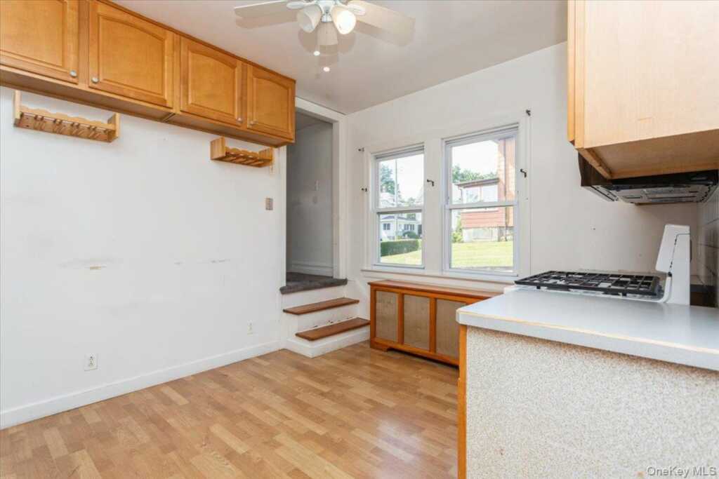 7 Flower Street, New Rochelle, NY 10801 - Photo 14 of 28