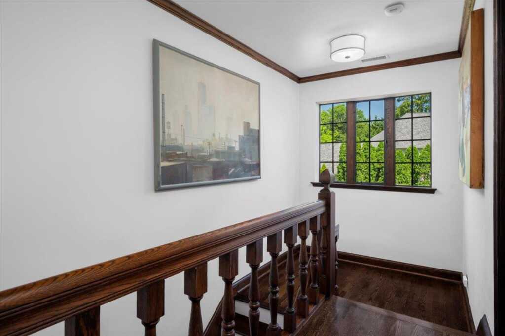 566 Forest Avenue, New Rochelle, NY 10804 - Photo 13 of 37