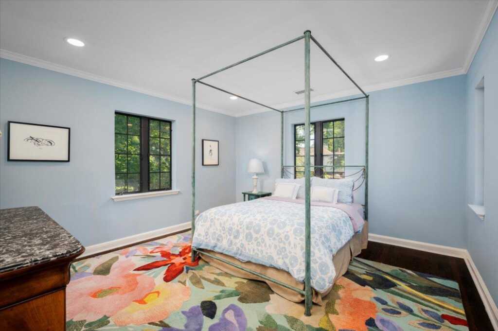 566 Forest Avenue, New Rochelle, NY 10804 - Photo 19 of 37