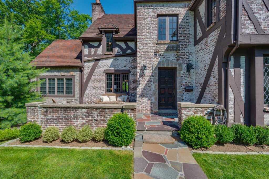 566 Forest Avenue, New Rochelle, NY 10804 - Photo 34 of 37