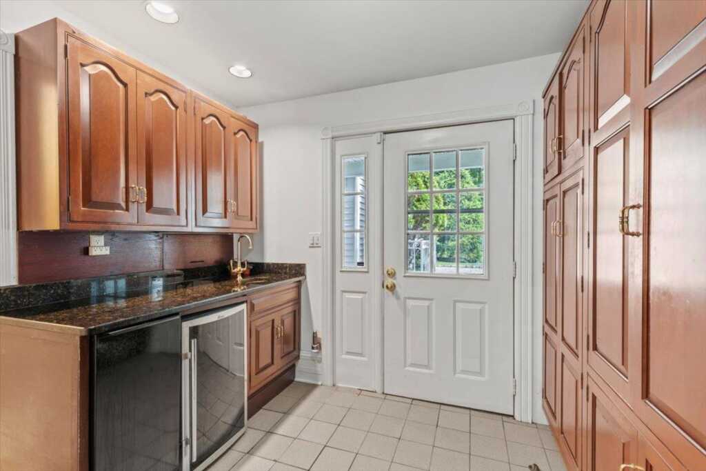 655 North Street, Rye, NY 10580 - Photo 13 of 48