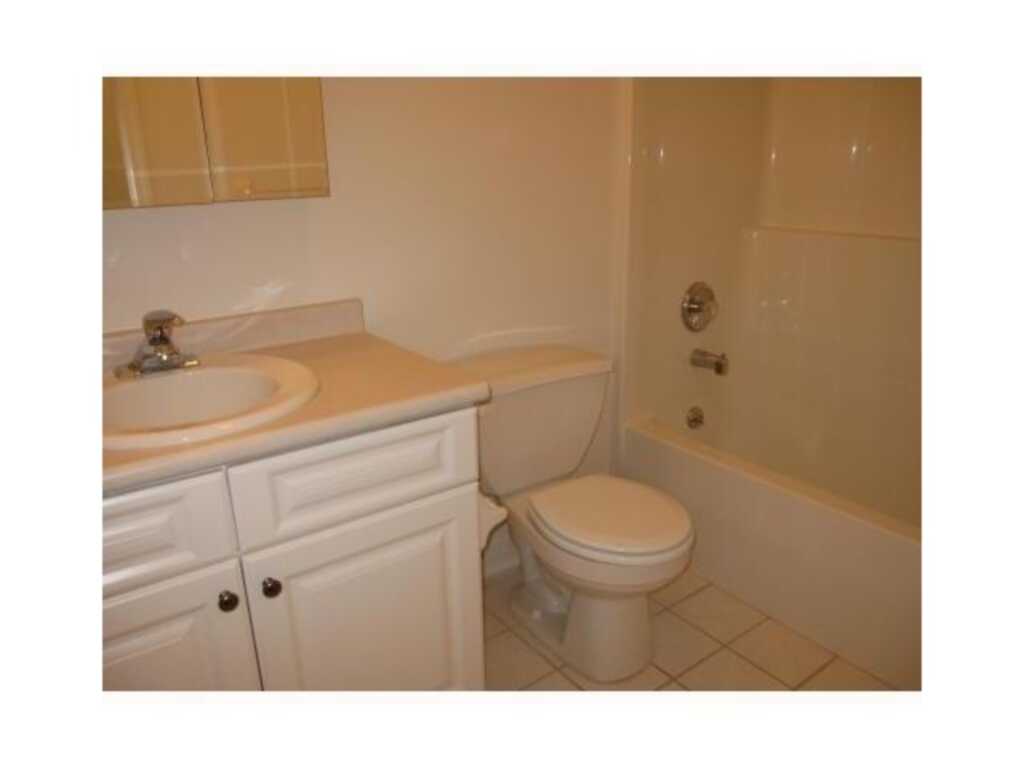 25 College Avenue, Unit #505, Nanuet, NY 10954 - Photo 8 of 18