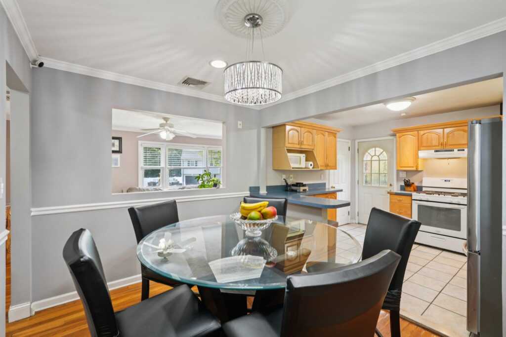 17 Maplewood Boulevard, Suffern, NY 10901 - Photo 15 of 47