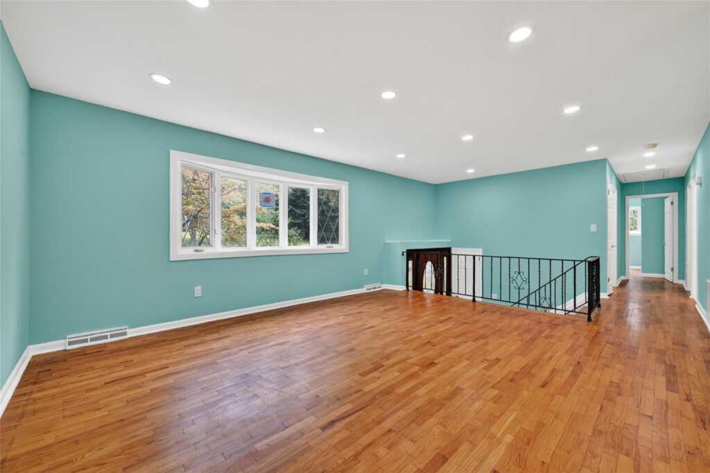 402 Kings Highway, Valley Cottage, NY 10989 - Photo 13 of 50