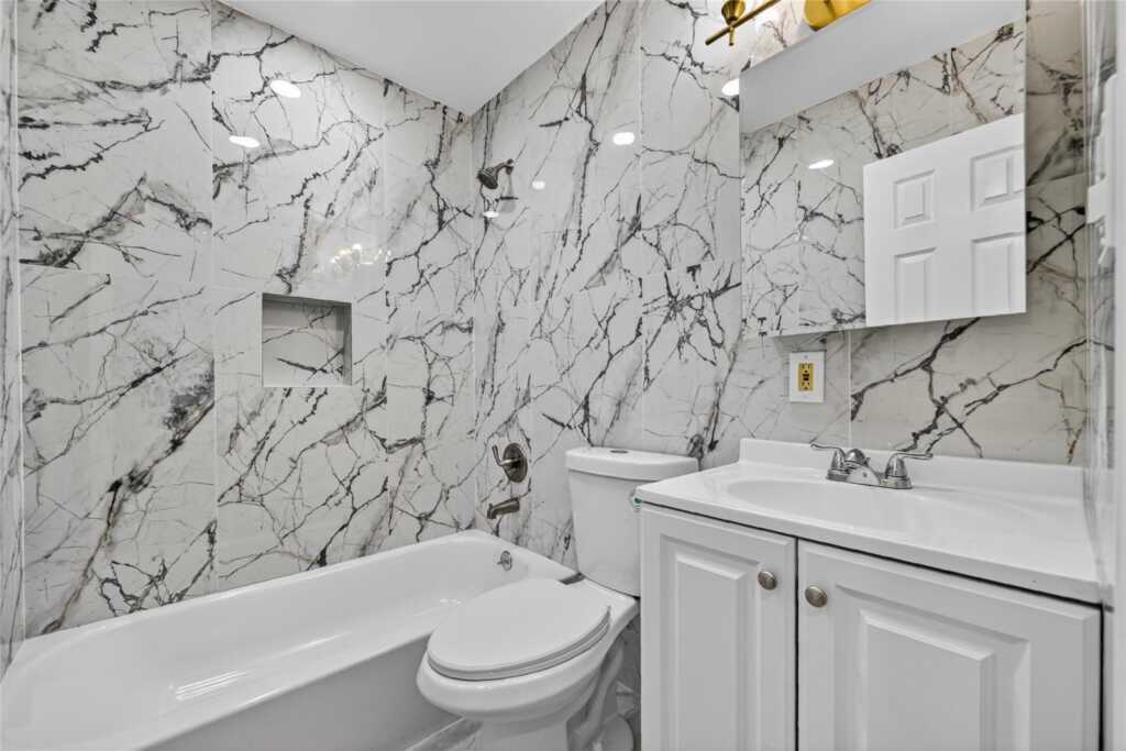 402 Kings Highway, Valley Cottage, NY 10989 - Photo 19 of 50