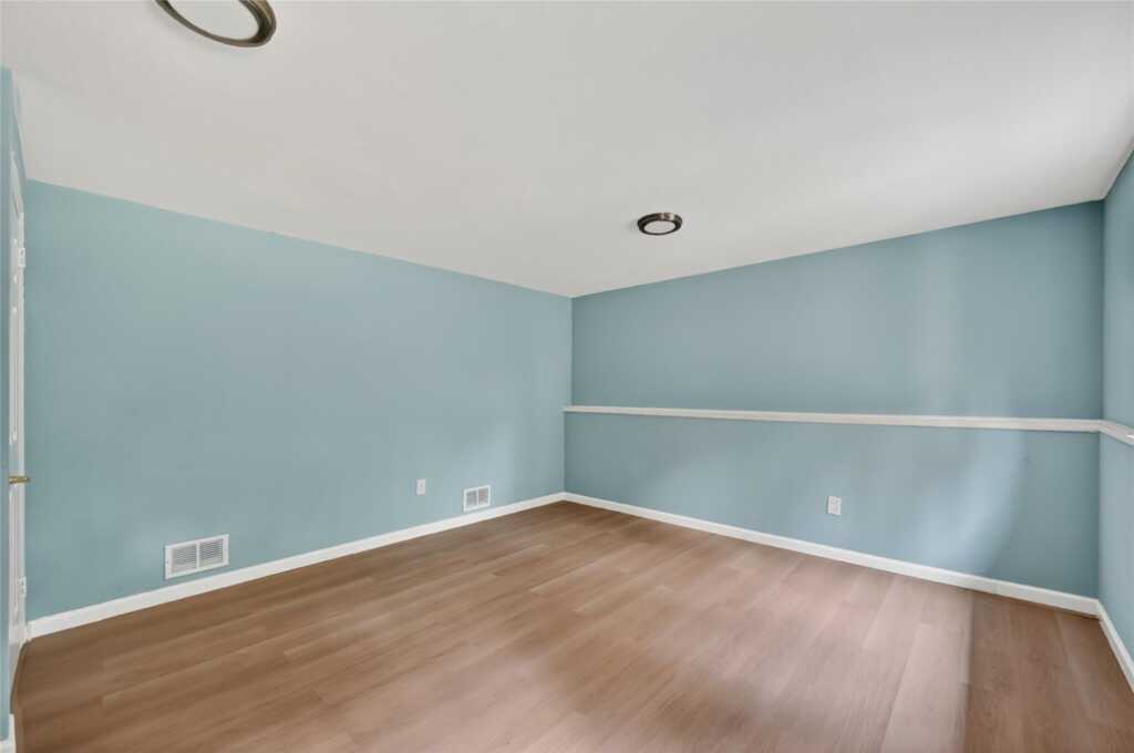 402 Kings Highway, Valley Cottage, NY 10989 - Photo 33 of 50