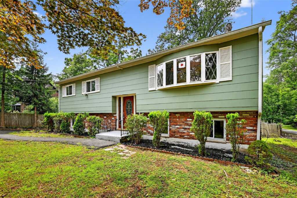 402 Kings Highway, Valley Cottage, NY 10989 - Photo 6 of 50