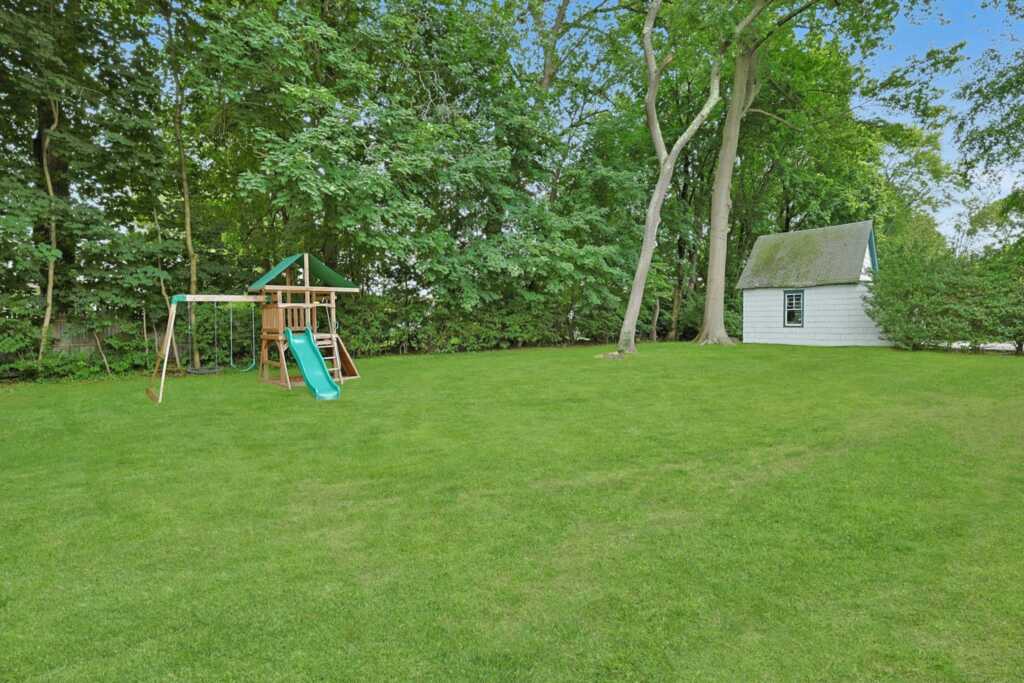73 Bon Air Avenue, New Rochelle, NY 10804 - Photo 21 of 25