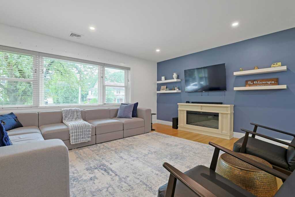 73 Bon Air Avenue, New Rochelle, NY 10804 - Photo 5 of 25
