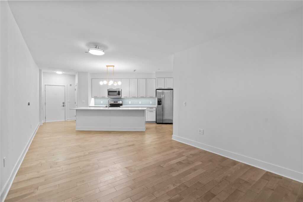 20 Burling Lane, Unit #4L, New Rochelle, NY 10801 - Photo 6 of 19