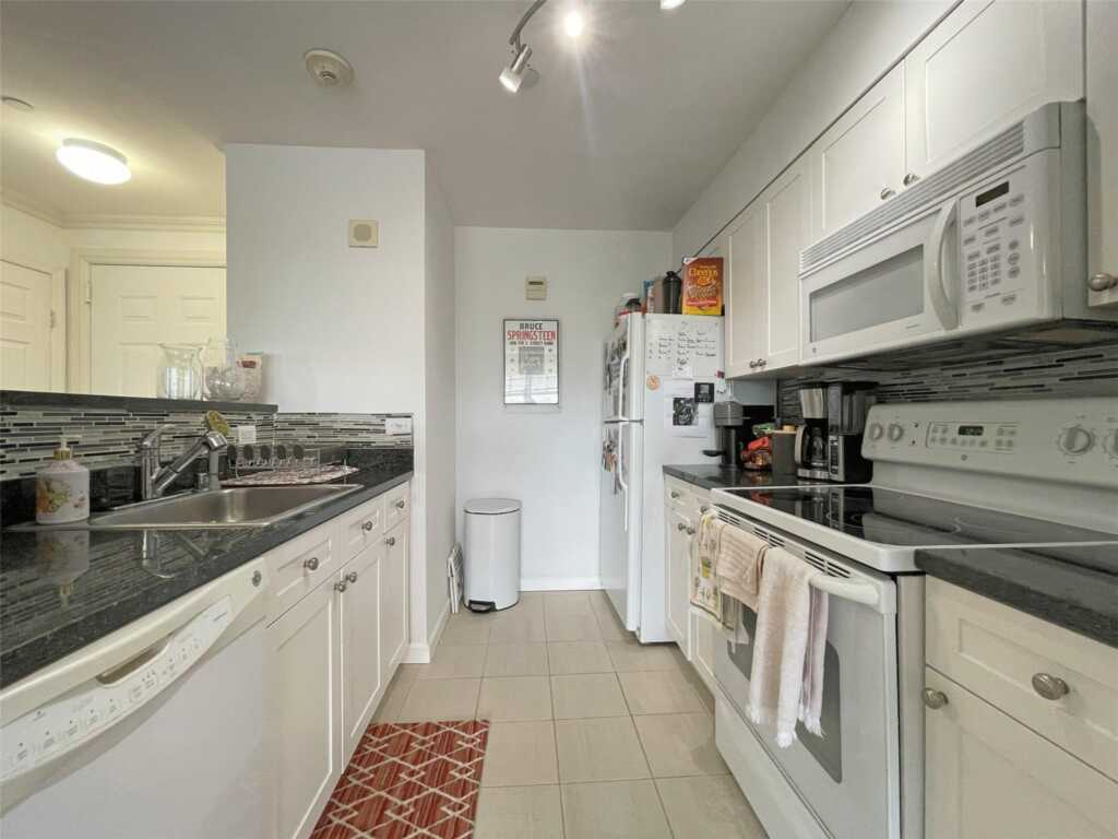 300 Mamaroneck Avenue, Unit #716, White Plains, NY 10605 - Photo 3 of 17