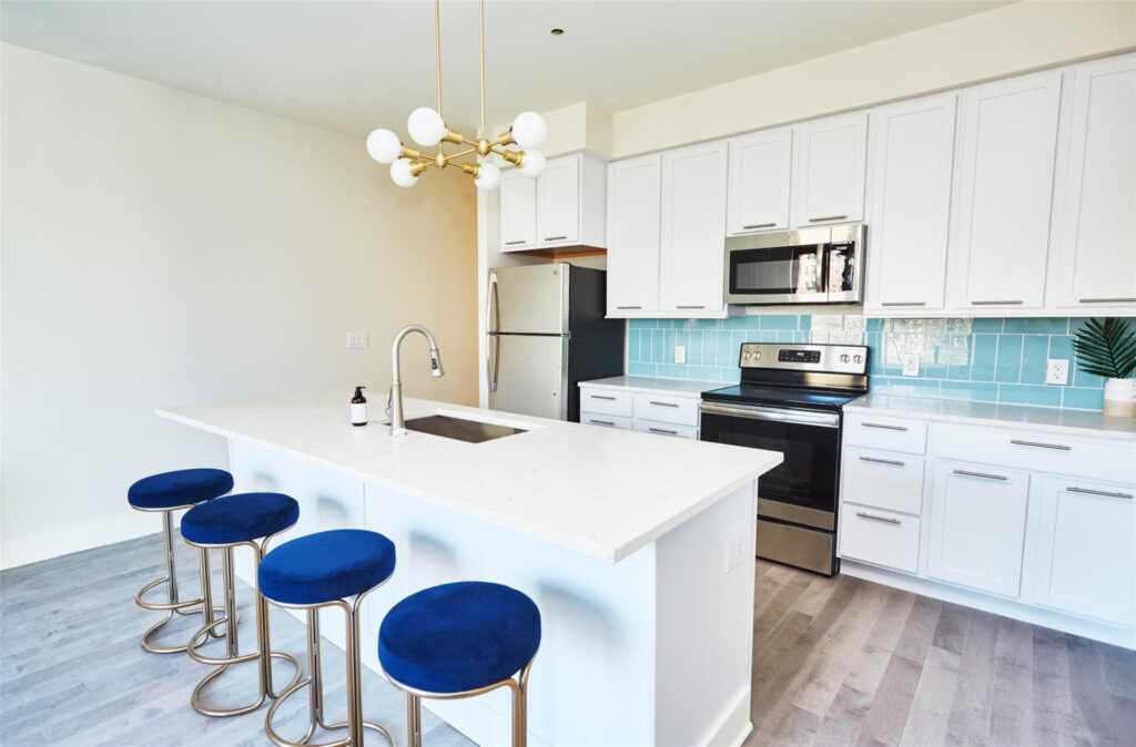 20 Burling Lane, Unit #5E, New Rochelle, NY 10801