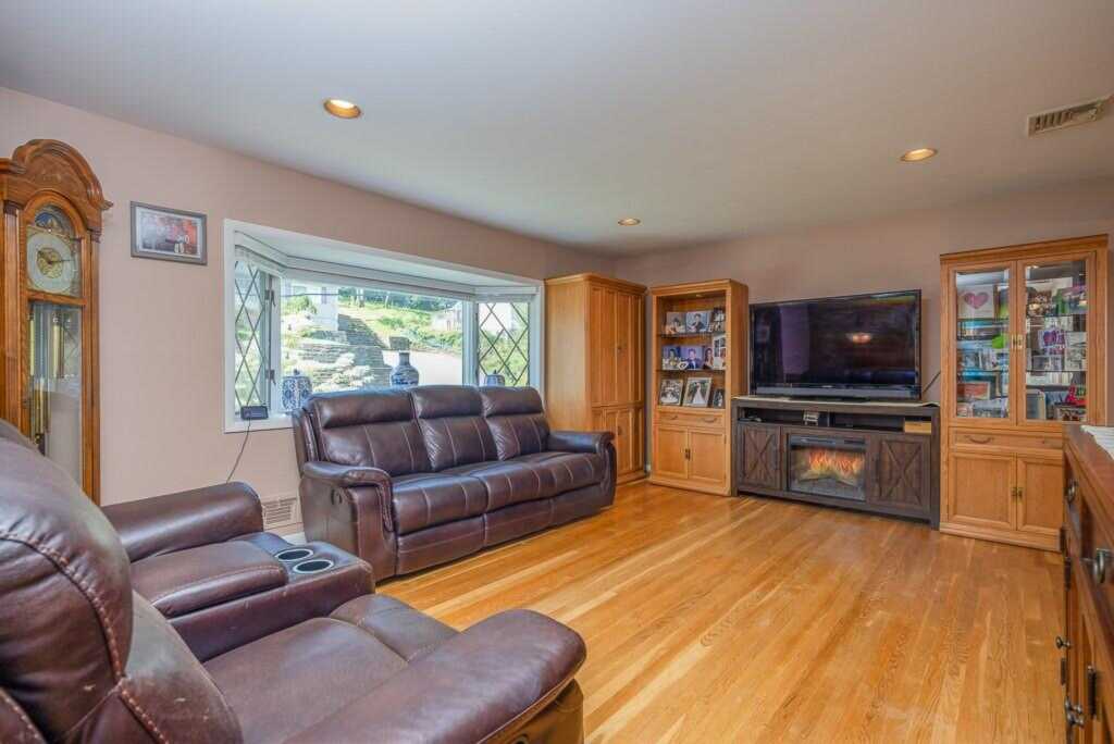 7 Gilmore Drive, Stony Point, NY 10980 - Photo 10 of 33