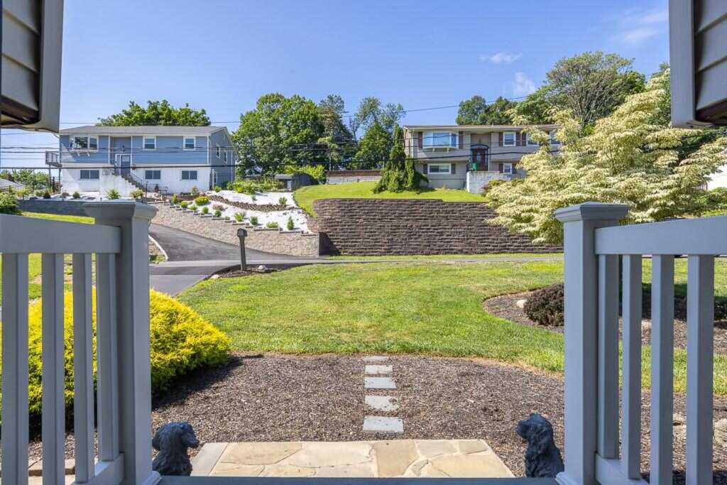 7 Gilmore Drive, Stony Point, NY 10980 - Photo 7 of 33