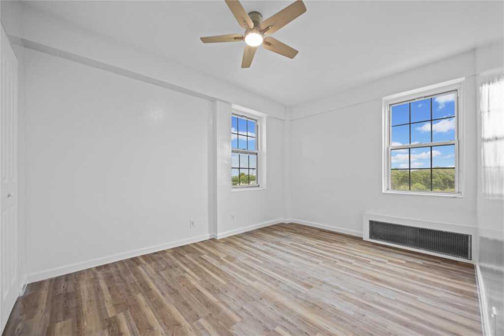 220 Pelham Road, Unit #6P, New Rochelle, NY 10805 - Photo 6 of 23