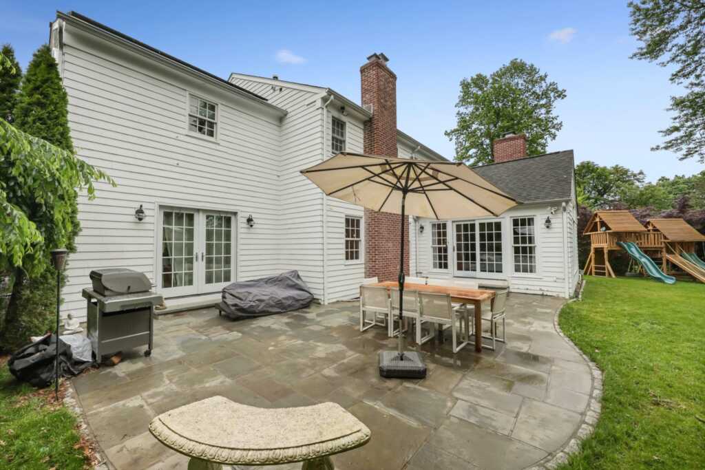 8 Eldredge Place, Rye, NY 10580 - Photo 16 of 20