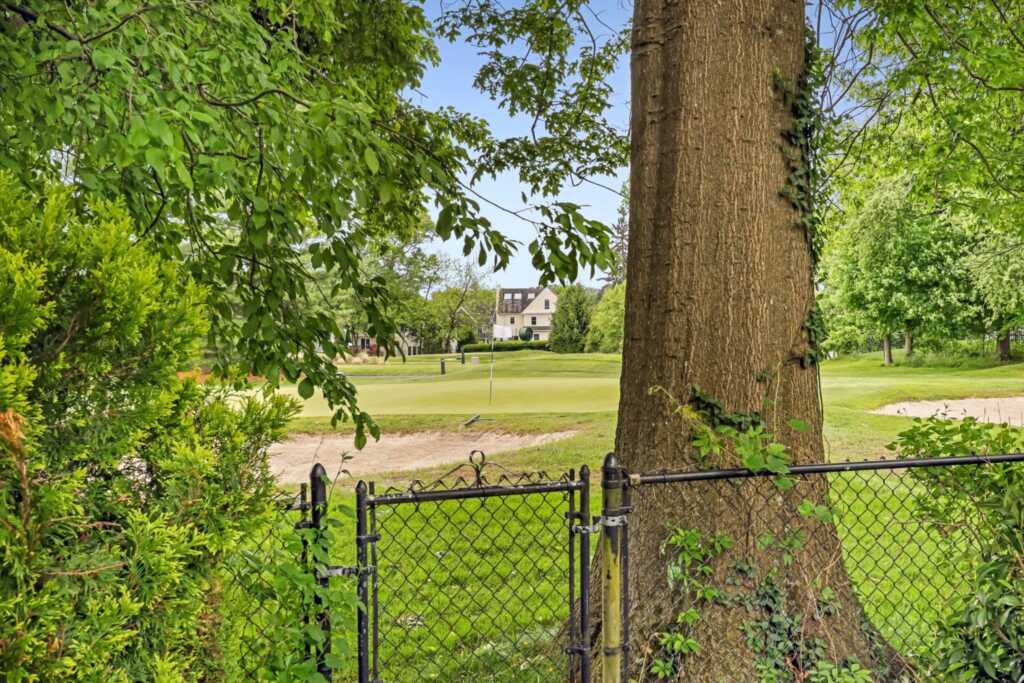 8 Eldredge Place, Rye, NY 10580 - Photo 17 of 20